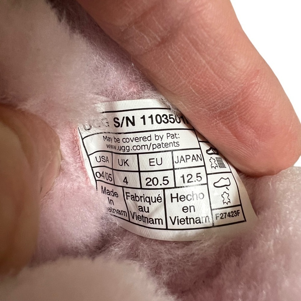 UGG Infant Lassen In Pink size 4/5 (12-18 months) - Picture 7 of 7
